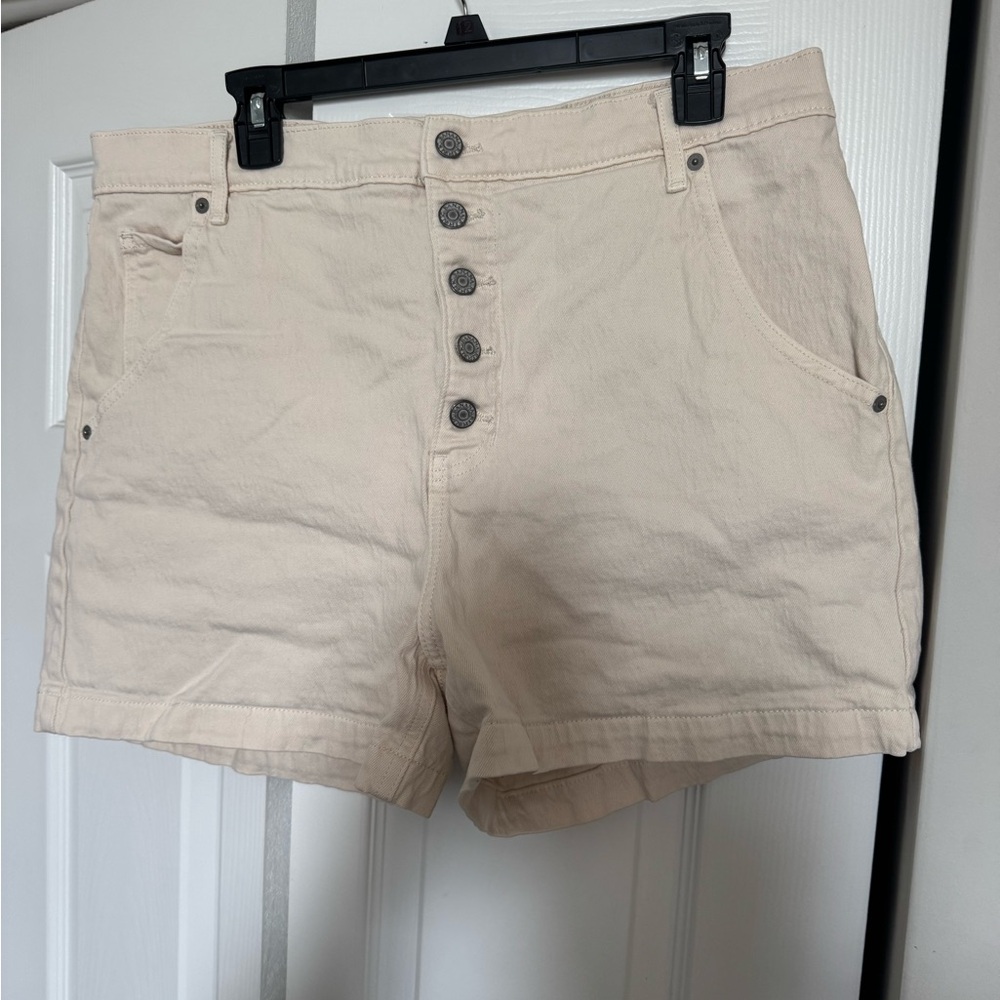 Women's Cream Button-Up Shorts